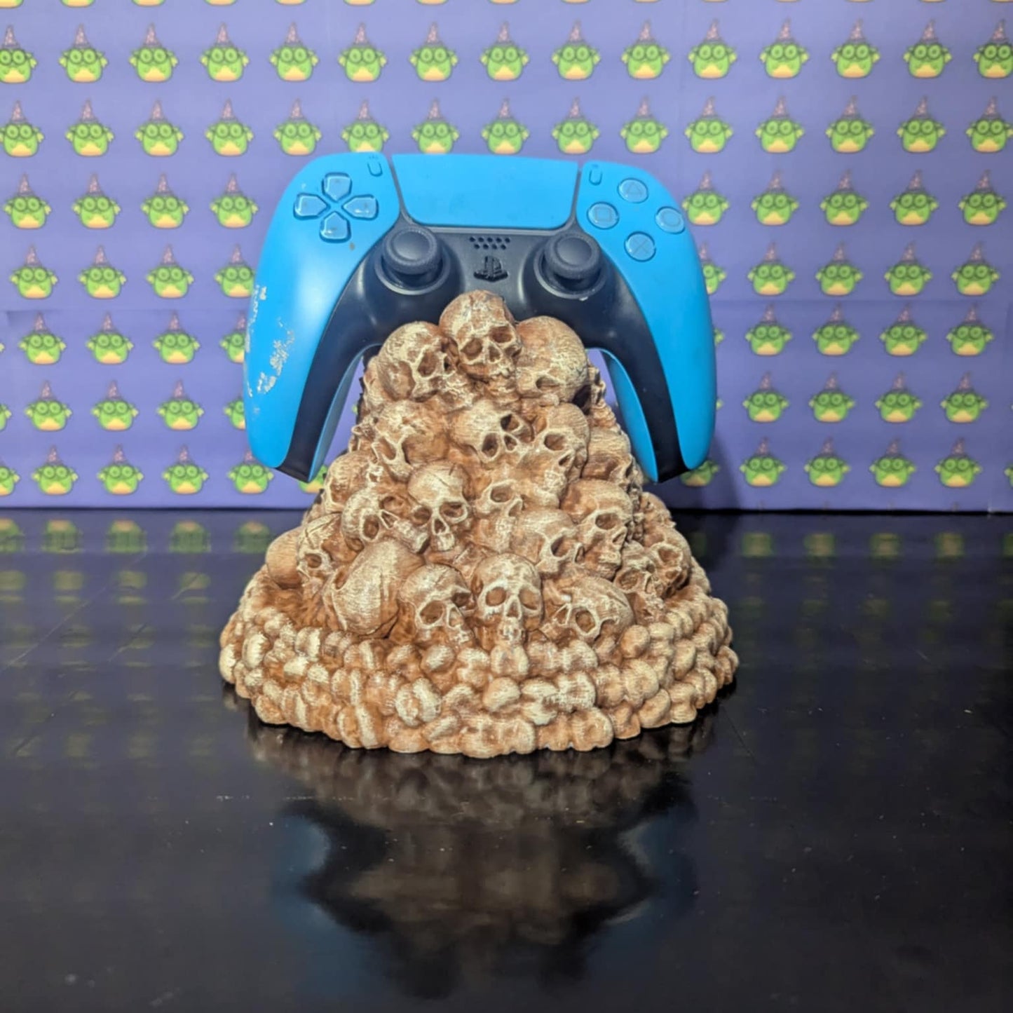 Skull Citadel Controller Cradle  - Pile of Skulls Controller Holder
