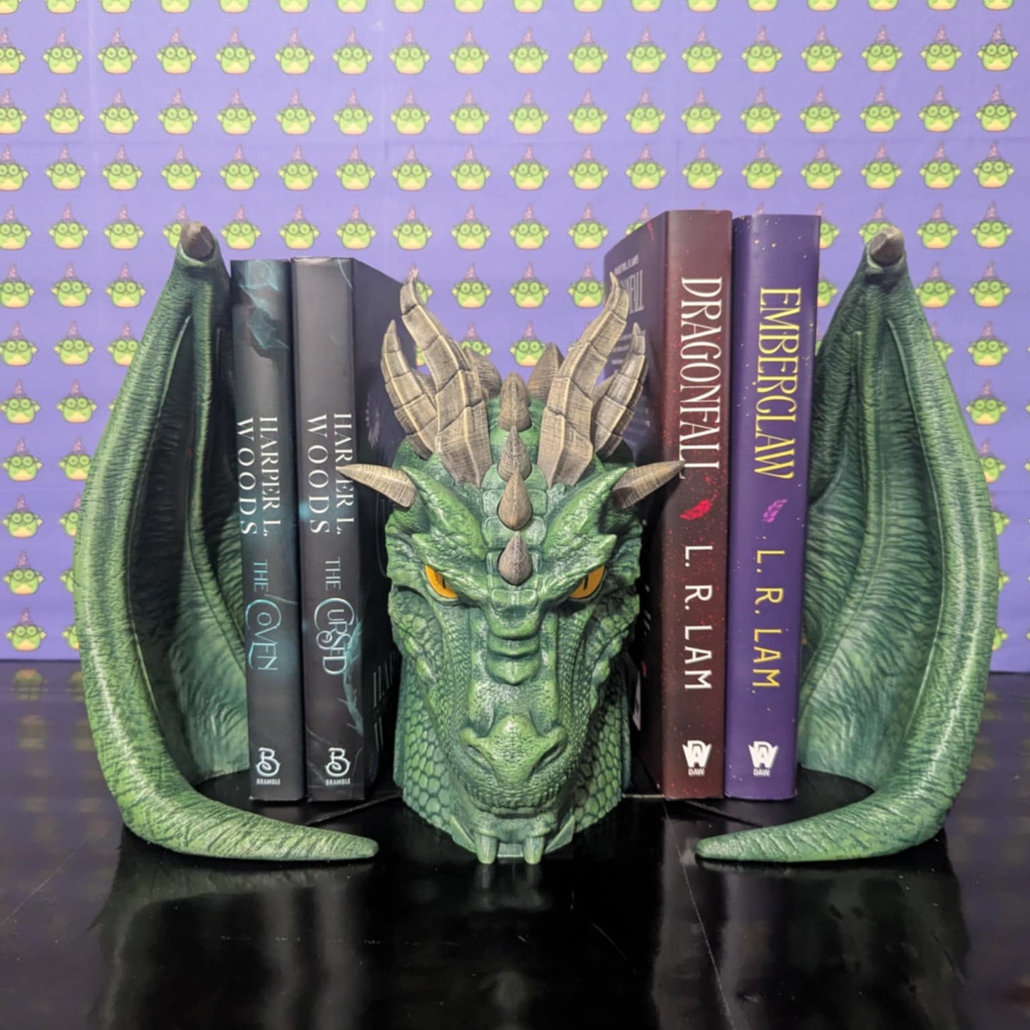 Dragon with Wings Book Nook
