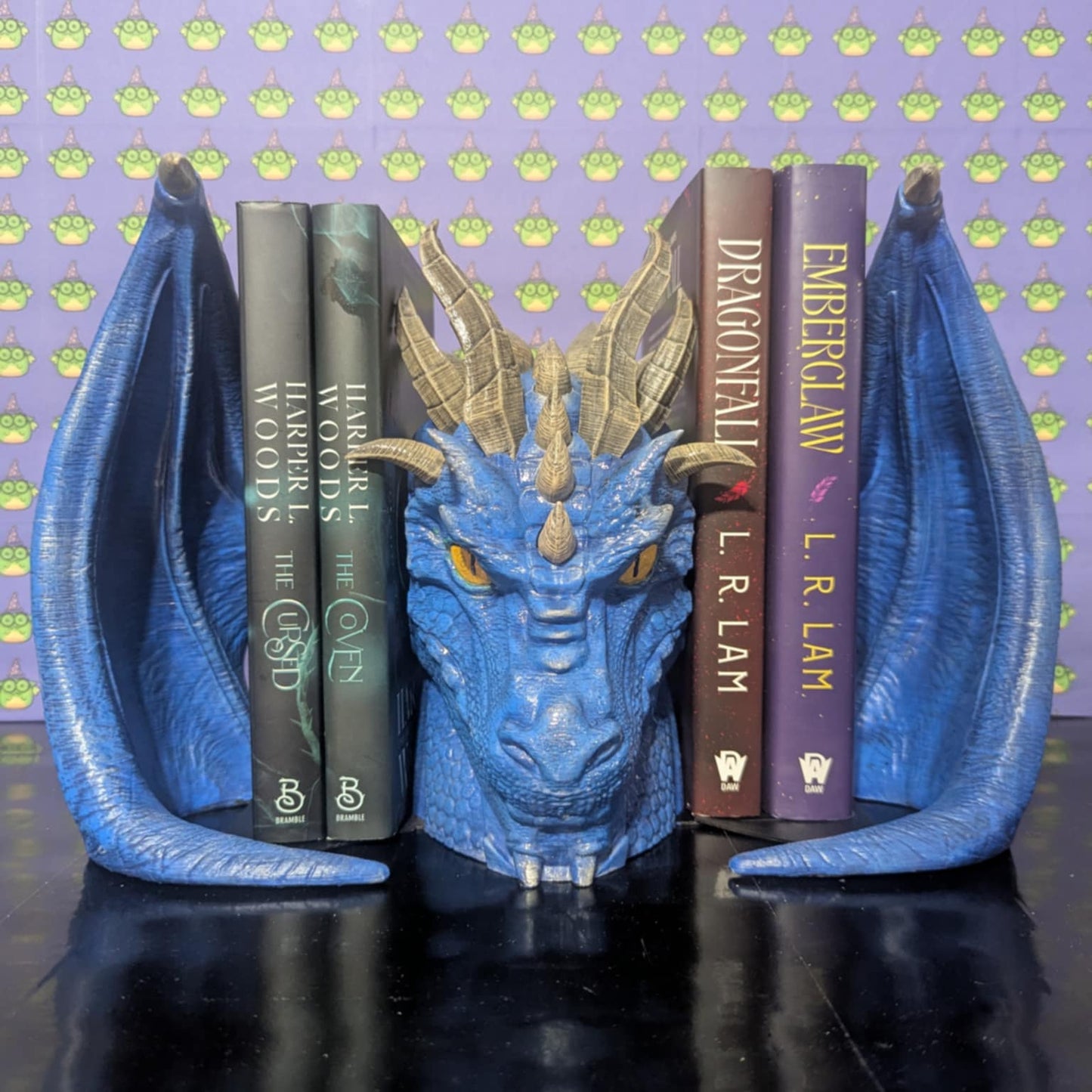Dragon with Wings Book Nook